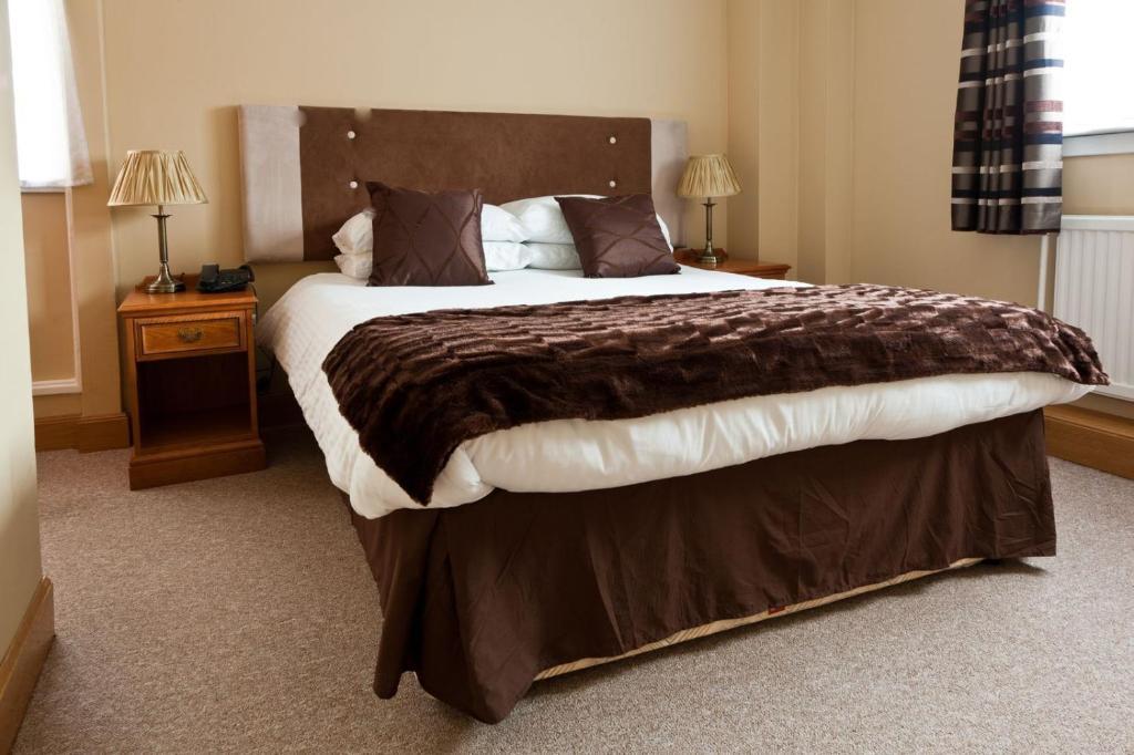 Caledonia Hotel Rosyth Zimmer foto
