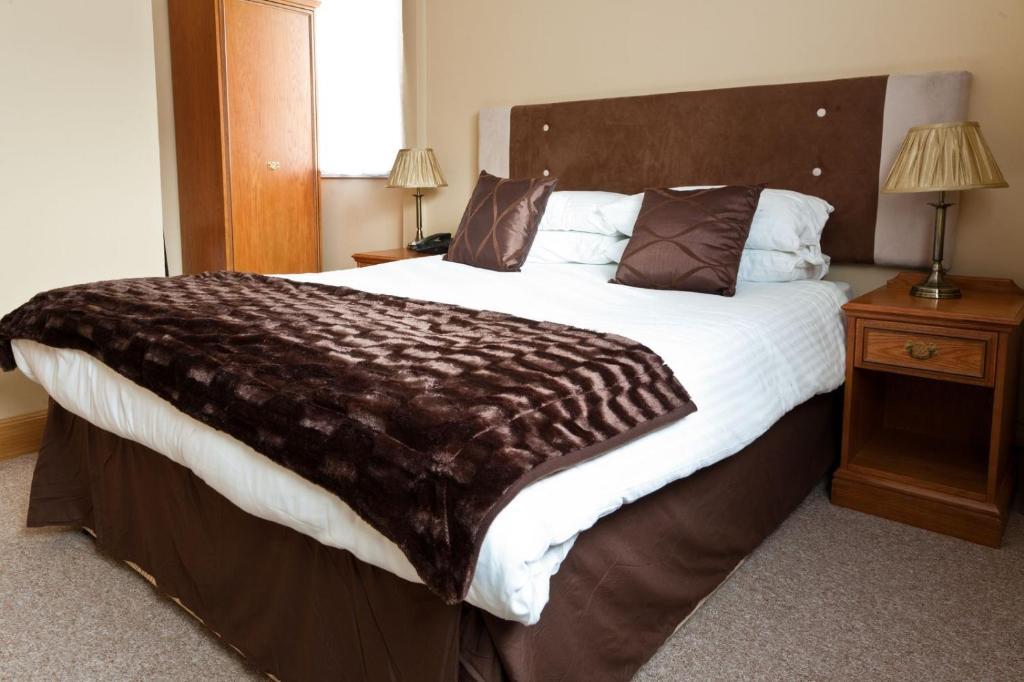 Caledonia Hotel Rosyth Zimmer foto